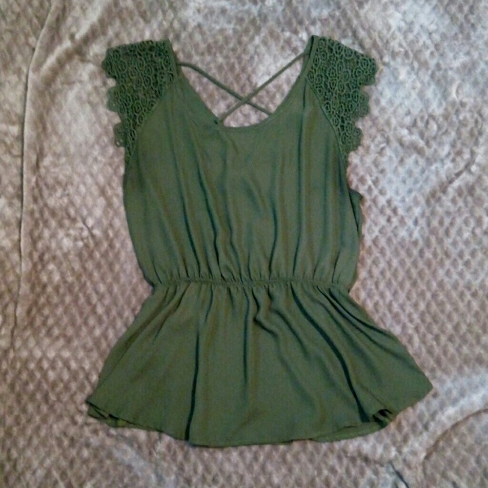 NWOT- Army Green Top